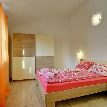 Holiday House Maret Nyaraló